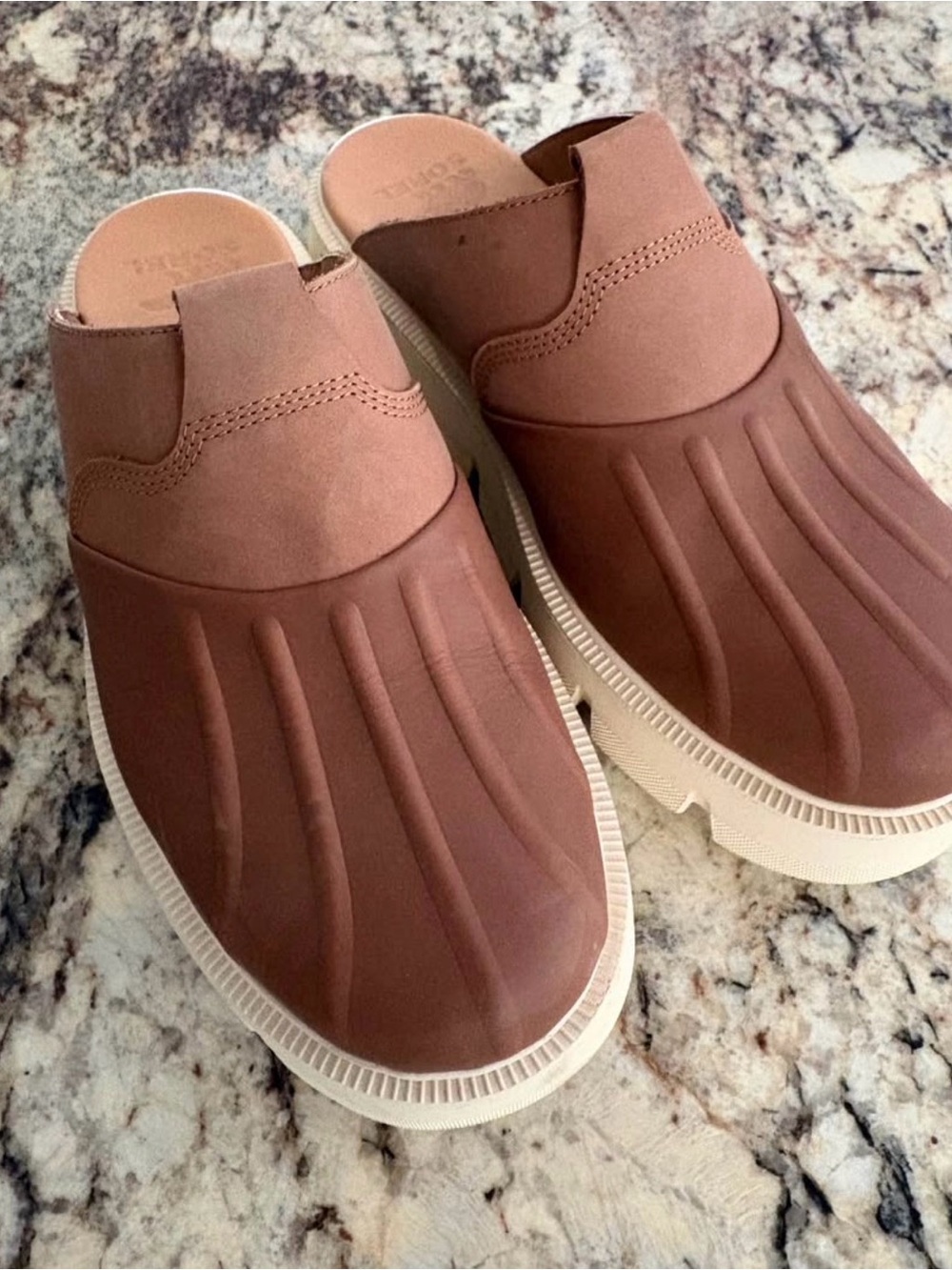 Women’s Sorel Platform Clogs Size 9